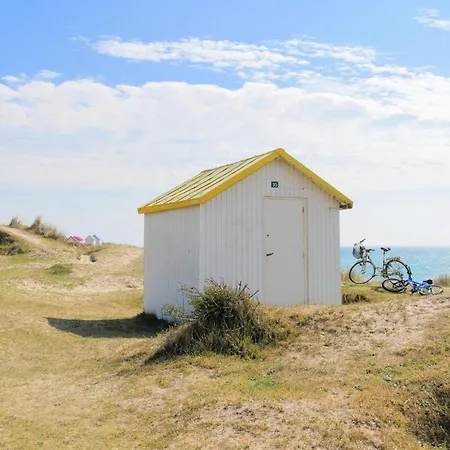 別荘 Stunning In Gouville-sur-mer With Kitchen Boisroger