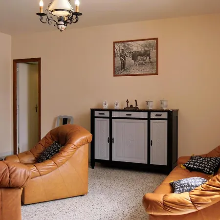 Stunning In Gouville-sur-mer With Kitchen * Boisroger